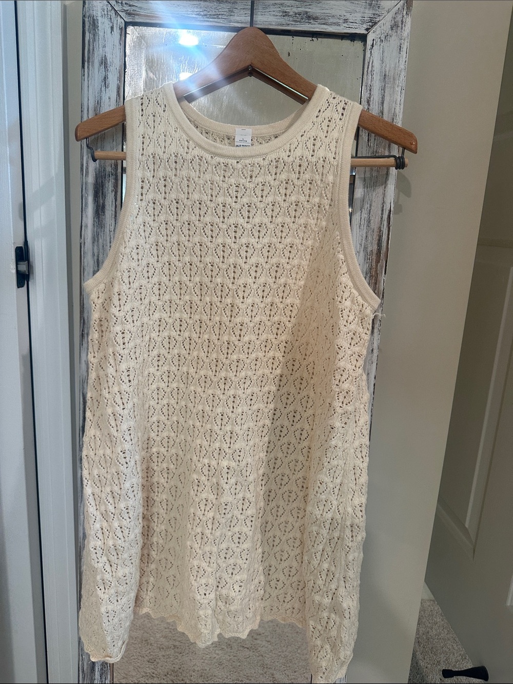 Old Navy Cream Crochet Knit Sleeveless Top